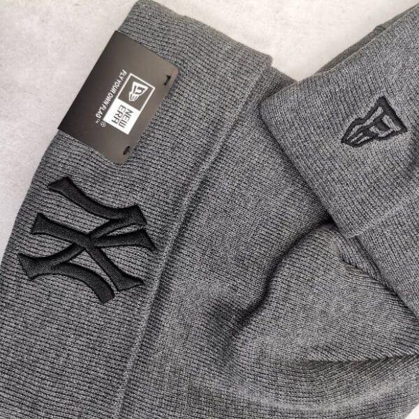 New Era - New York Yankees Knit Beanie - CHARCOAL