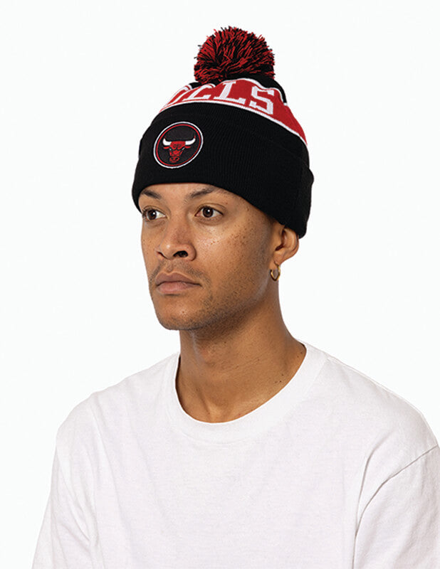 Mitchell and Ness - Chicago Bulls Team Pom Beanie