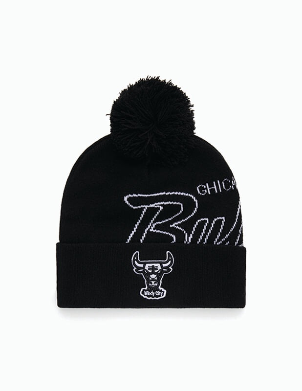 Mitchell and Ness - Bulls Team Pom Beanie