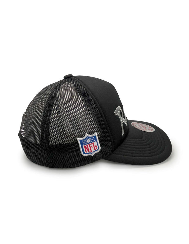 MITCHELL & NESS Snapback Classic Script Trucker Raiders - Black