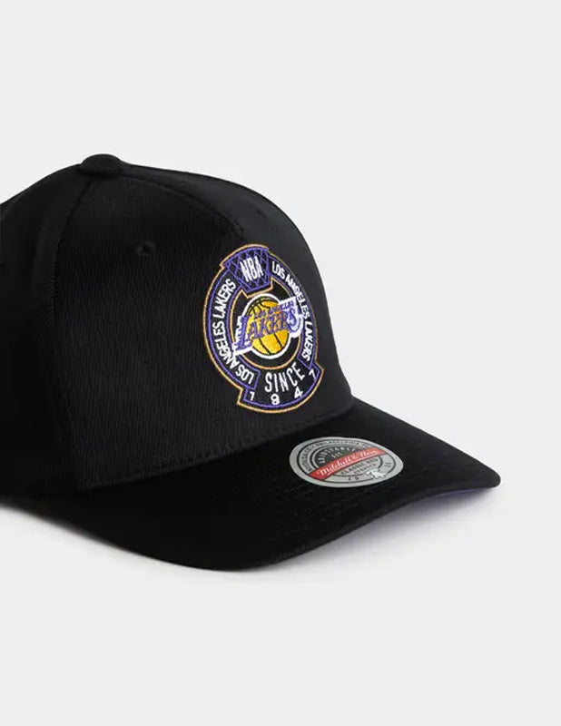 Mitchell and Ness Traveling MVP Lakers Snapback