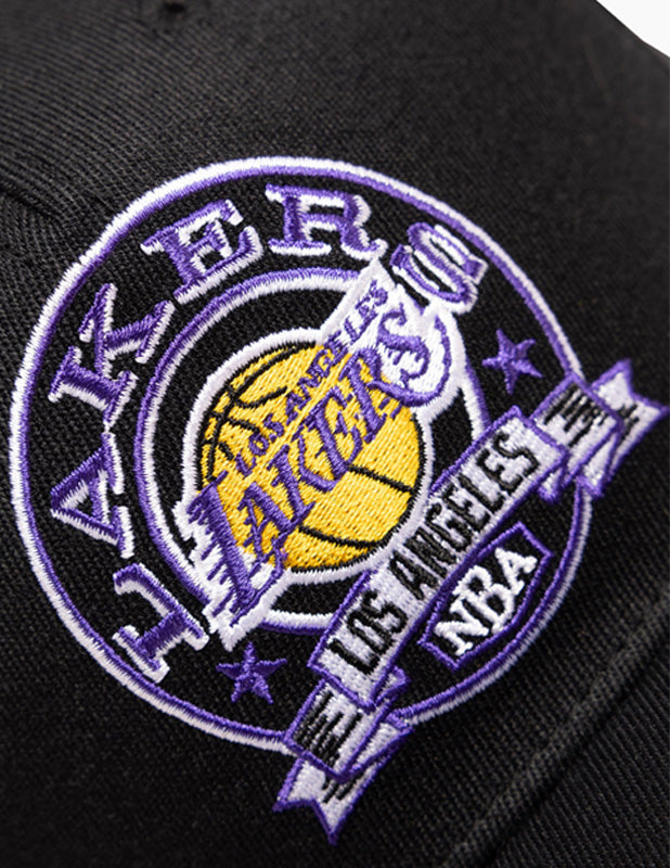 MITCHELL & NESS - NBA Lakers Emblem Stretch Snapback