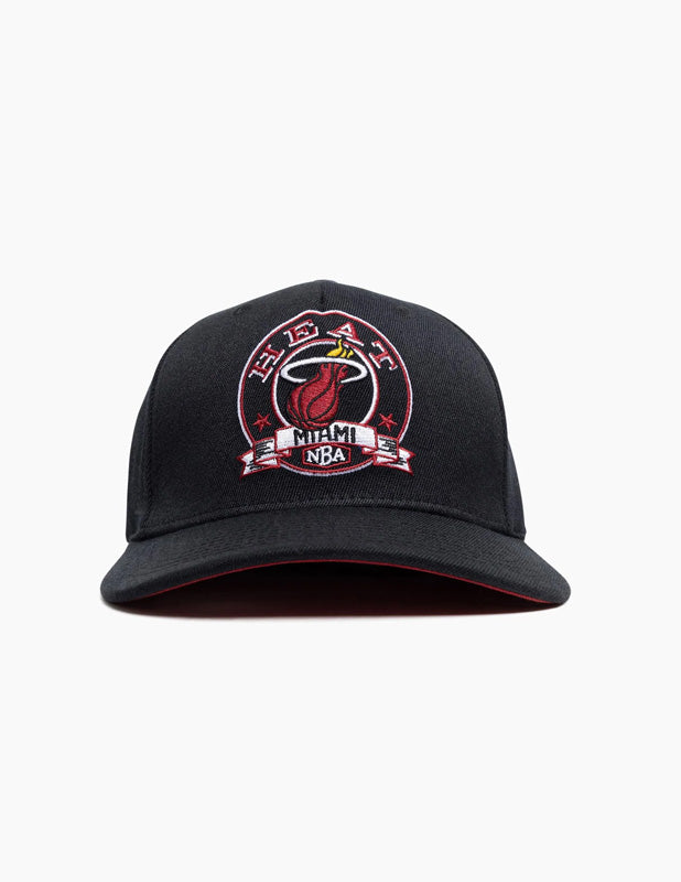 MITCHELL & NESS - NBA Heat Emblem Stretch Snapback