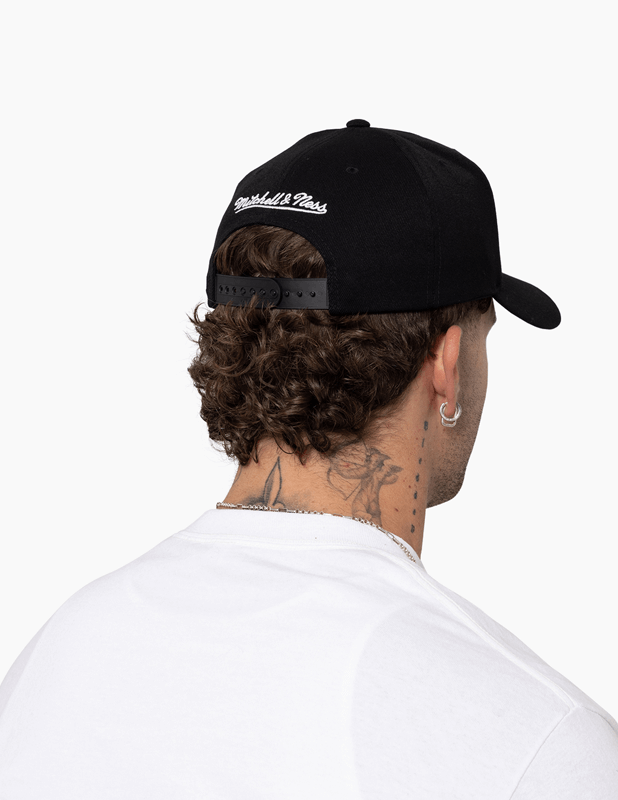 MITCHELL & NESS Snapback Celtics Black & White