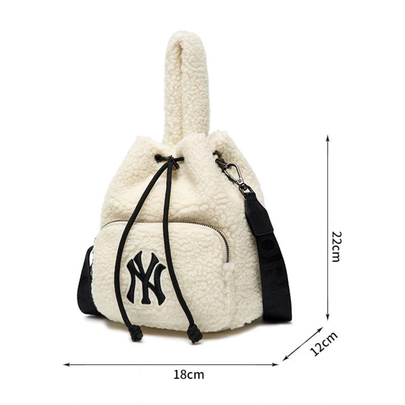 MLB - Fluffy New York Yankees Bucket Bag