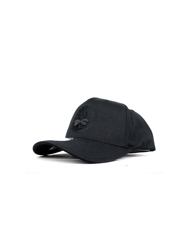 MITCHELL & NESS Snapback FlexiFit 110 Celtics Black on Black