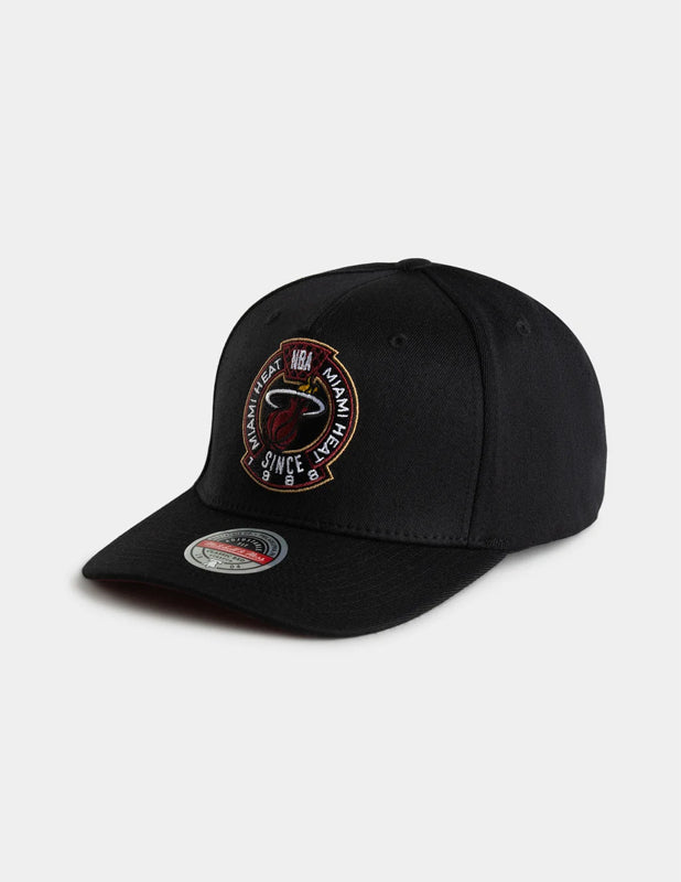 Mitchell and Ness Traveling MVP Heat Snapback