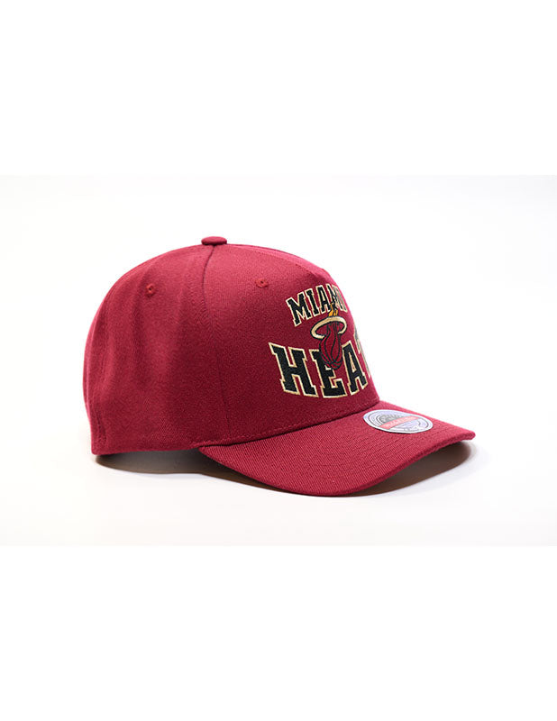 Mitchell & Ness - Miami Heat Lay Up Classic Snapback Maroon
