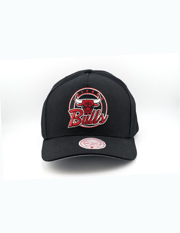 Mitchell and Ness Easy Win Pro Pinch Bull - Black