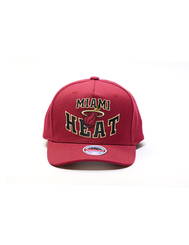 Mitchell & Ness - Miami Heat Lay Up Classic Snapback Maroon