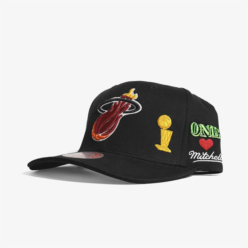 Mitchell & Ness - MIAMI HEAT ONE LOVE PRO CROWN SNAPBACK