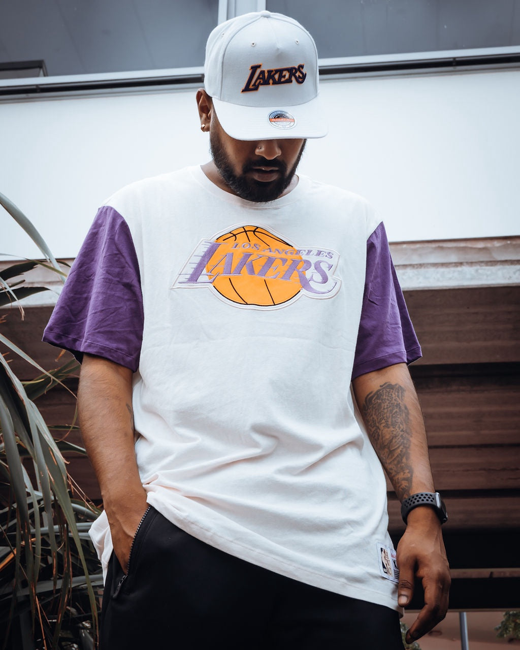 MITCHELL & NESS - Color Blocked Tee Lakers - Cream